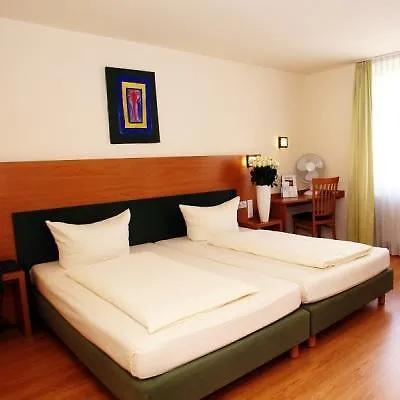 Memphis Hotel Frankfurt am Main 4*,